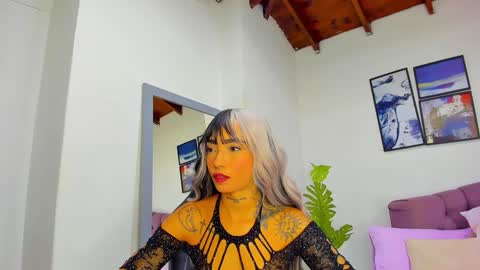 brandysantos_ online show from 11/30/24, 12:19