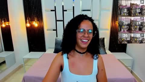 Brunette Girl online show from 11/12/24, 10:21