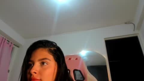 camilagomez_ch online show from 12/05/24, 03:24