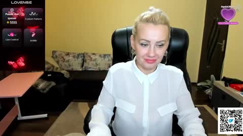 candy_hellenx online show from 11/14/24, 04:23