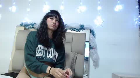 carla_77 online show from 11/29/24, 12:42