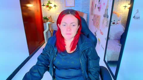 Carolin  online show from 11/19/24, 03:03