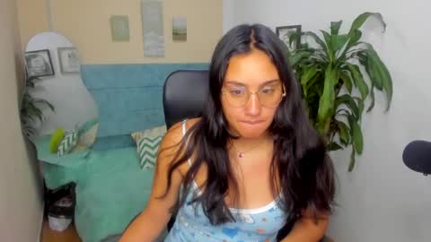 caroline_rodriguez_ online show from 11/21/24, 11:15