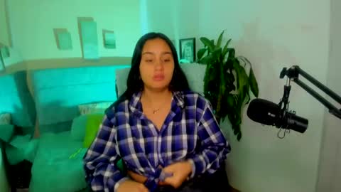 caroline_rodriguez_ online show from 12/11/24, 11:14