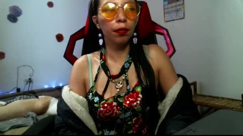 catalina_colombia online show from 11/14/24, 05:57