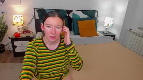 Catrin online show from 11/24/24, 03:43