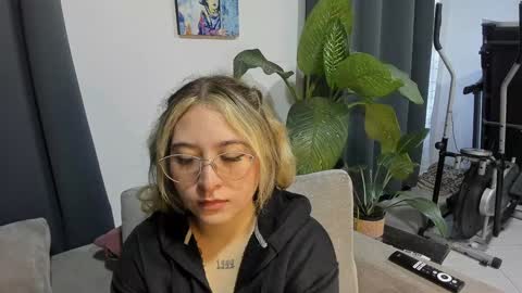 ccuteass online show from 12/04/24, 11:30