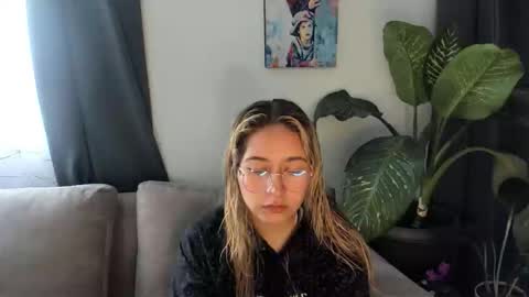 ccuteass online show from 01/09/25, 03:24