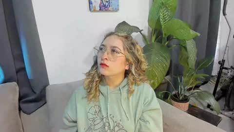 ccuteass online show from 12/01/24, 12:04