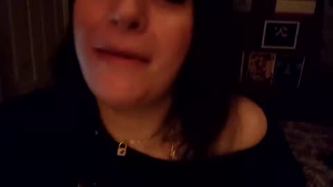 GiaBellaxoxo online show from 12/17/24, 03:44