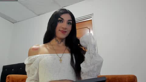 Chloe Evanx  online show from 01/08/25, 07:05