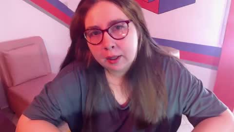 chloe_prg online show from 12/20/24, 12:54