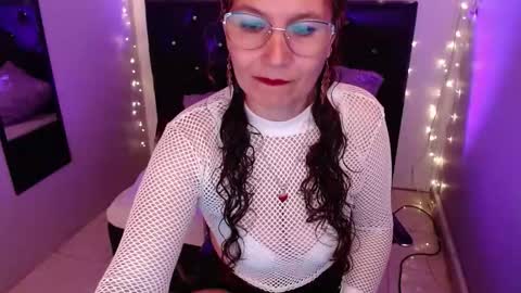 Nathaly online show from 11/19/24, 01:08