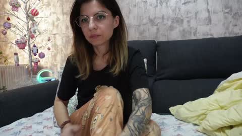 crissy_love online show from 12/20/24, 07:29