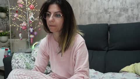 crissy_love online show from 12/20/24, 10:15