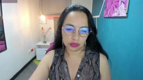 CRISTAL COOPER online show from 12/10/24, 12:22