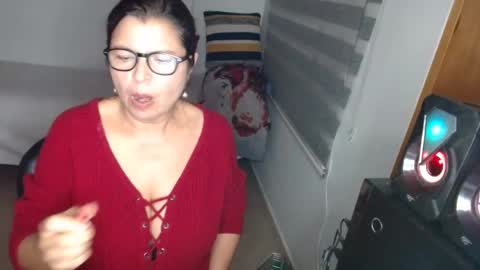 Cristalperez  online show from 01/01/25, 03:28