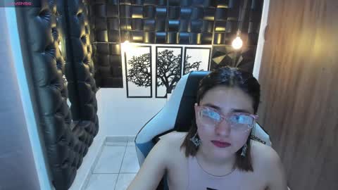 crystal_stonne online show from 11/10/24, 03:58