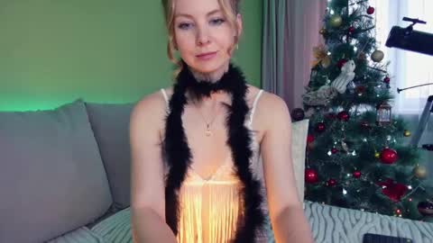 Alexia online show from 12/25/24, 10:09