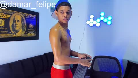 damar_felipe online show from 11/21/24, 01:34