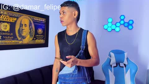 damar_felipe online show from 12/18/24, 07:09