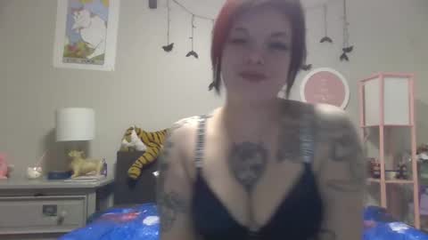 danidesiire online show from 11/25/24, 03:43