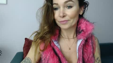 delilah_sweet online show from 11/18/24, 04:15