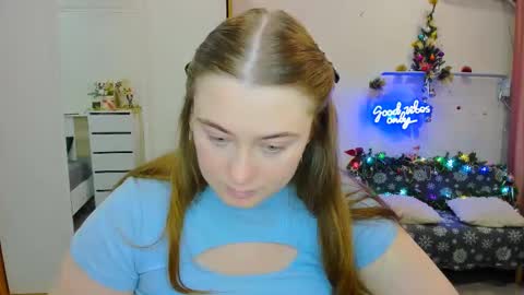 Sophie online show from 12/03/24, 03:11