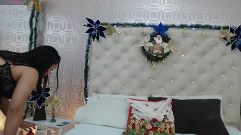 Sara Desire online show from 12/14/24, 12:21