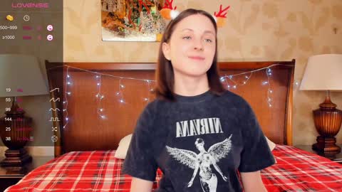 Hi im Ella Welcome to my room online show from 12/25/24, 07:26