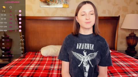 Hi im Ella Welcome to my room online show from 01/10/25, 07:30