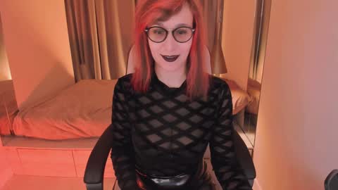 Snapshot of Dora Marcelli chatting on 12/11/24, 06:57 Your Dora Follow me 3 online show from 12/11/24, 06:57