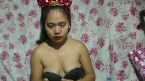 eatallucanpussypinay online show from 12/17/24, 11:02