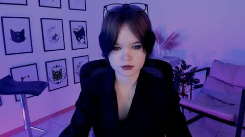 Your sweet girl online show from 11/22/24, 04:33