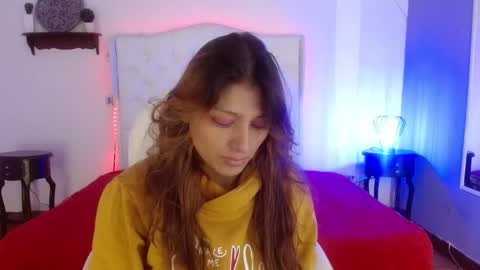 elena_detroya_ online show from 12/20/24, 12:10