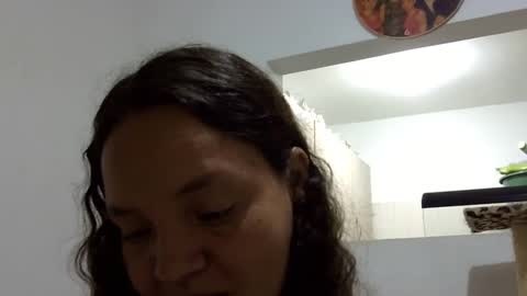 Elizabeth Martinez  online show from 11/10/24, 04:09