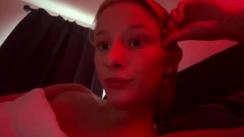 ellagracebella online show from 12/30/24, 08:19