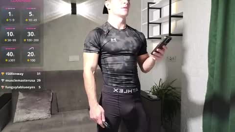 elliot_muscle02 online show from 11/16/24, 04:58