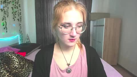 elsa_hot_here online show from 12/22/24, 07:10