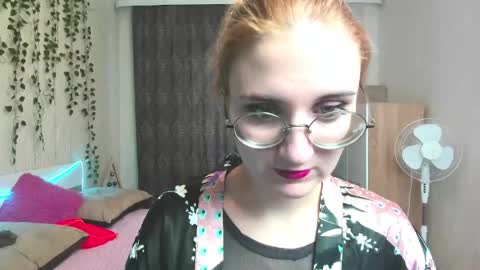 elsa_hot_here online show from 12/13/24, 08:18