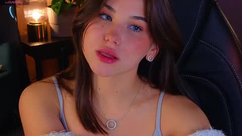 emilia_dream online show from 11/21/24, 03:24