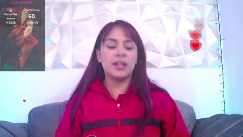 Emily Fox  1 online show from 12/07/24, 11:36