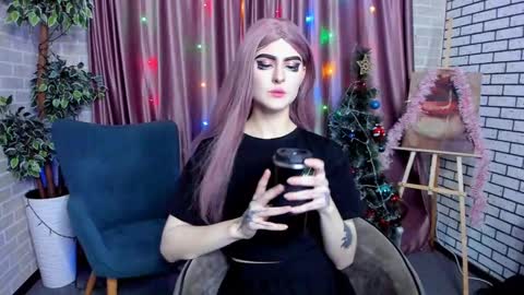 emily_moooree online show from 12/23/24, 12:11