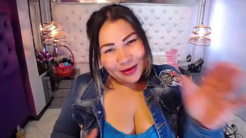 emilysander_ online show from 11/29/24, 12:53