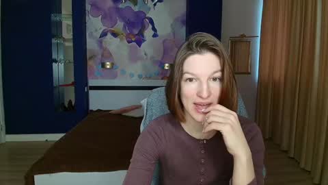 EmilyWalkers online show from 12/02/24, 07:50