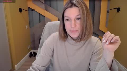 EmilyWalkers online show from 12/18/24, 07:42