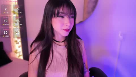 emma_woods__ online show from 11/12/24, 12:28