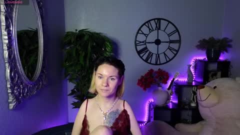 Emma online show from 11/28/24, 12:34