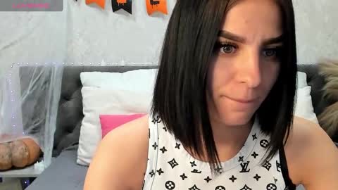 emy__angel online show from 11/12/24, 12:15