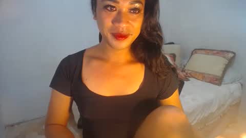 erika_madrigal online show from 01/06/25, 12:52